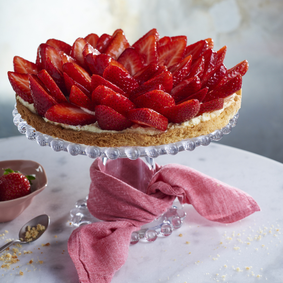 Tarta z mascarpone i truskawkami Tarta z mascarpone i truskawkami