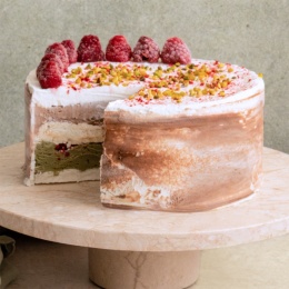 Tort lodowo-bezowy Pistacjowo-pralinowy z malinami średni (10-12 porcji) WROCŁAW